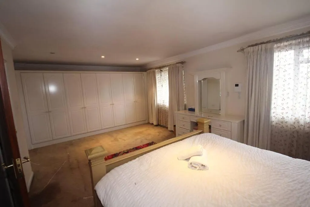 Holiday home High Gable House -Four Bedrooms Hillingdon United Kingdom