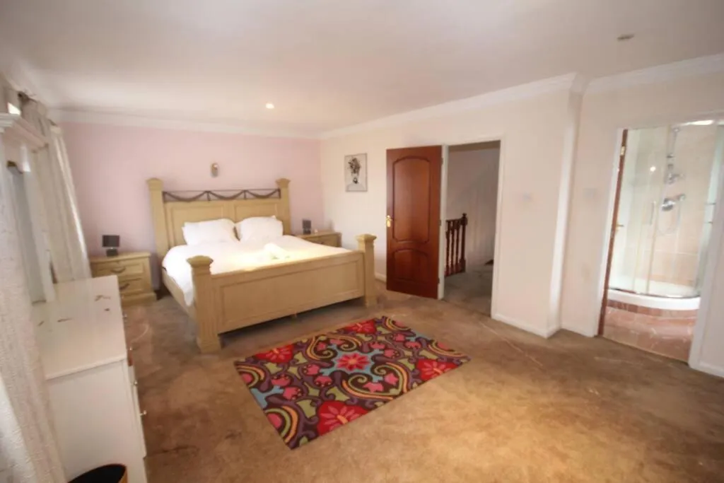 Holiday home High Gable House -Four Bedrooms Hillingdon United Kingdom